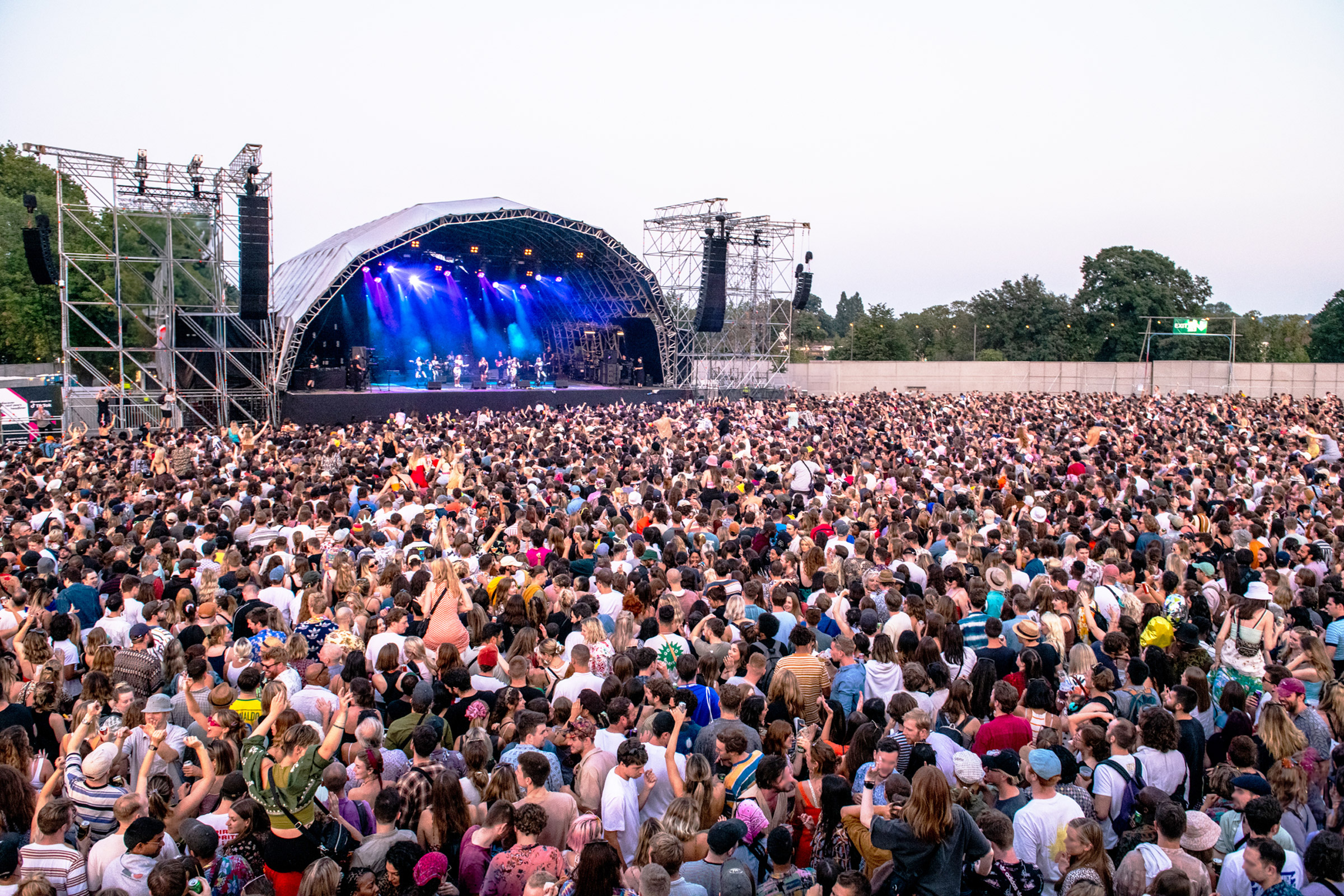Cross The Tracks Festival live
